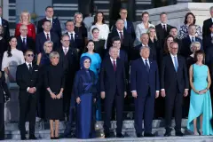 Ankara'daki tarihi NATO Zirvesi'nde ikinci gün