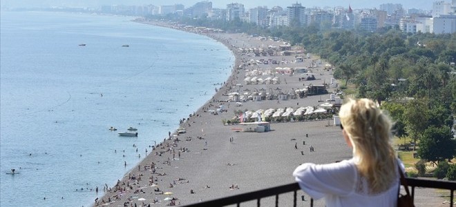 Antalya'da ilk 9 ayda turist rekoru kırıldı