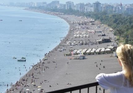 Antalya'da ilk 9 ayda turist rekoru kırıldı