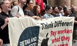 Apple çalışanları Avustralya’da greve gitti