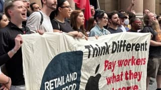 Apple çalışanları Avustralya’da greve gitti