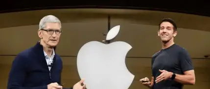 Apple'da 15 yıllık Tim Cook dönemi sona erdi