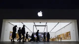 Apple ikinci çeyrekte gelir rekoru kırdı
