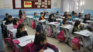 Arama yetkisi, devamsızlık şartı ve nakil işlemleri: MEB'den okul yönetmeliğinde kapsamlı değişiklik