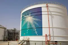 Aramco, Husi saldırıları sonrası rafineri kapattı