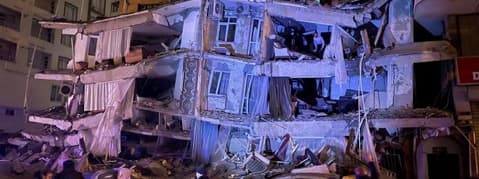 Asrın felaketinin üzerinden 3 yıl geçti: Siyasilerden 6 Şubat mesajları