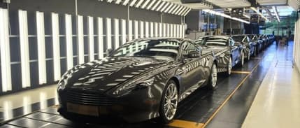 Aston Martin elektrikli araç planını öteledi