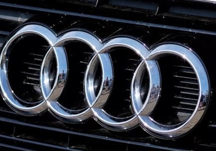 Audi çalışanları Brüksel fabrikasında el koyduğu 300 aracın anahtarlarını geri verdi