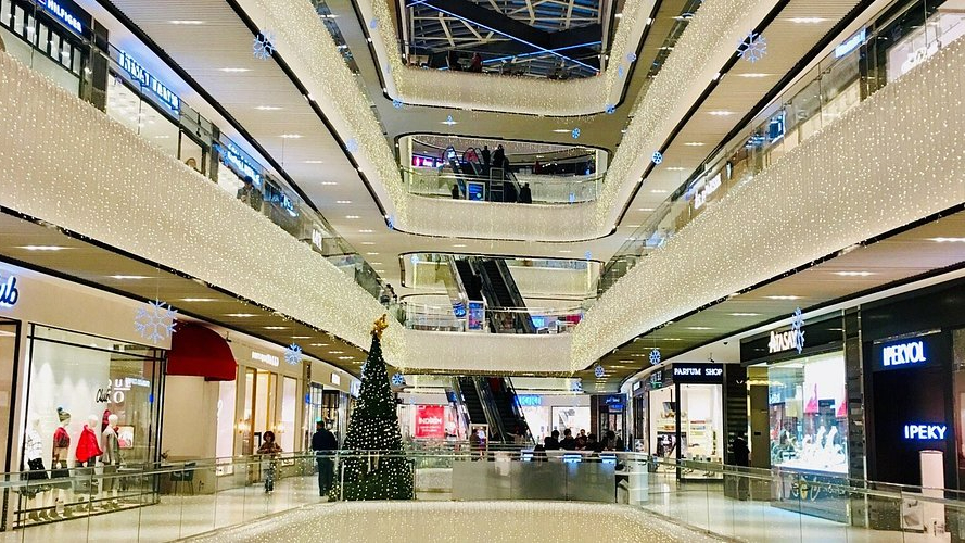 AVM’lerde ziyaretçi düştü, ciro arttı