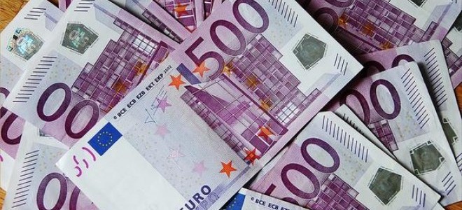 Avrupa Borsaları Yükselişle Kapanırken, Euro Geriledi