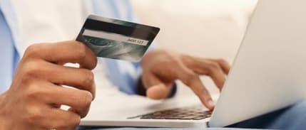 Avrupa'da alışveriş sitelerinin %40'ı aldatıcı uygulamalar kullanıyor