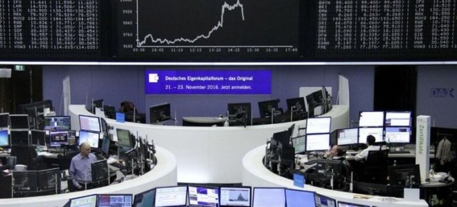 Avrupa hisse piyasaları Brexit, durgunluk endişeleriyle düştü