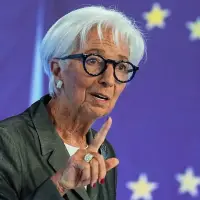 Avrupa Merkez Bankası Başkanı Christine Lagarde ayrılık kararını açıkladı
