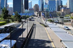 Avustralya'da otoyol ücretleri geçici olarak askıya alındı