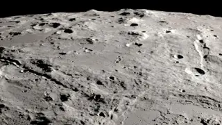 Ay'da yüzyılda bir görülecek büyüklükte krater keşfedildi