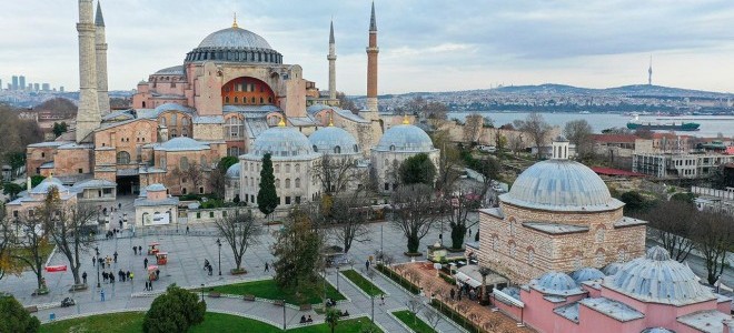 Ayasofya yabancı turistlere ücretli olacak