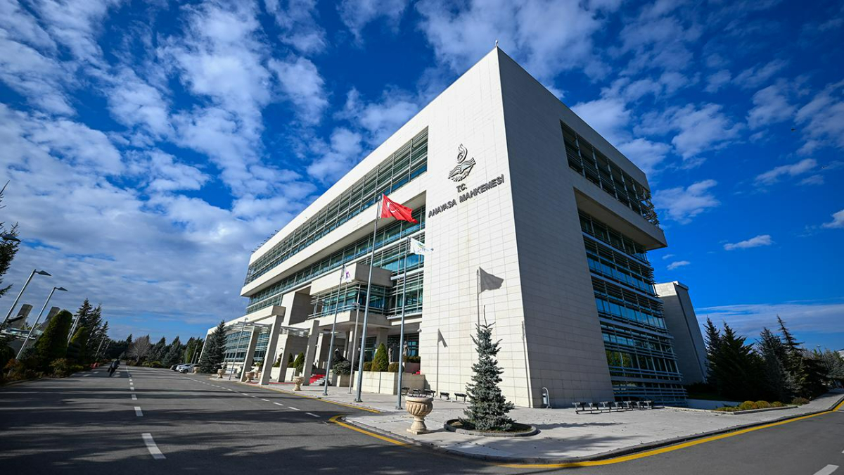 AYM'den 3 siyasi parti hakkında suç duyurusu