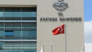 AYM’den beyaz yakalı çalışan için emsal TİS kararı