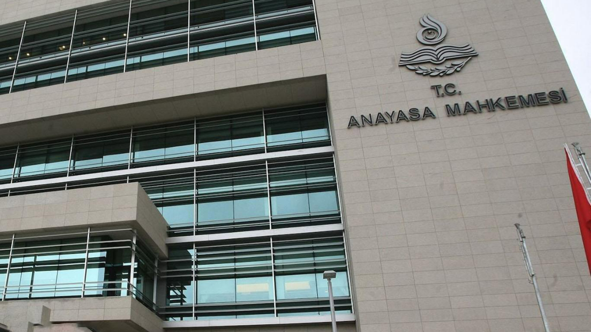 AYM’den elektronik tebligat yetkisine iptal kararı