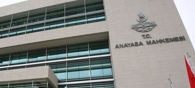 AYM, istinafa başvuru için gereken 5 bin liralık alt sınırı iptal etti