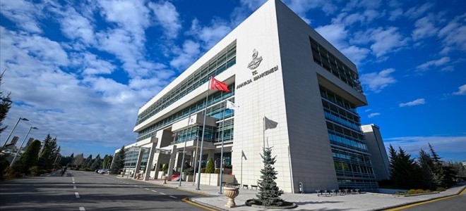 AYM noterlerin disiplin cezalarına ilişkin düzenlemeyi iptal etti