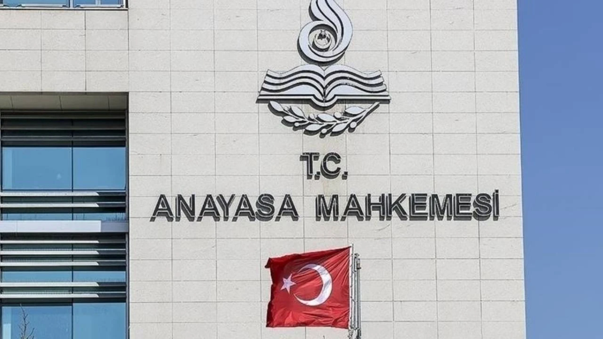 AYM, YENİ Parti'nin isminin hükümsüz sayılması talebini yarın görüşecek