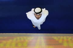 BAE borsası işleme açılmasının ardından yüzde 5'e varan kayıp yaşadı