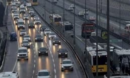 Bakan açıkladı: Bazı köprü ve otoyollarda araç ve yolcu rekoru kırıldı