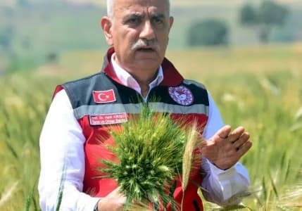 Bakan açıkladı: Hayvanları telef olan depremzedeler için bedelsiz hayvan dağıtımı başladı