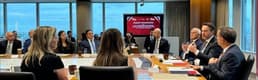 Bakan Bayraktar'dan ABD'de şirket yöneticileriyle yuvarlak masa toplantısı