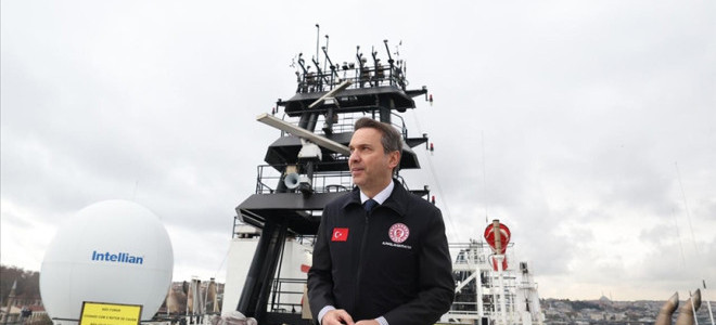 Bakan Bayraktar duyurdu: Karadeniz'de 6 yeni sondaj için düğmeye basıldı