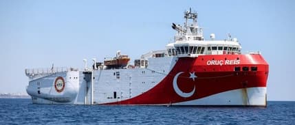Bakan Bayraktar duyurdu: Oruç Reis Somali'ye ulaştı