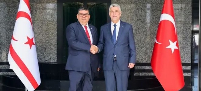Bakan Bolat, KKTC Maliye Bakanı Berova ile görüştü