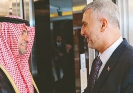 Bakan Bolat’tan Suudi Arabistan ve İngiltere ile ticari temas