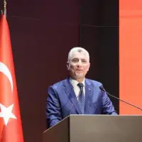 Bakan Bolat: Türkiye küresel yatırımcılar için önemli fırsatlar sunuyor