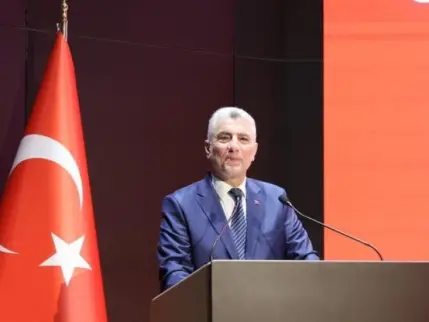 Bakan Bolat: Türkiye küresel yatırımcılar için önemli fırsatlar sunuyor