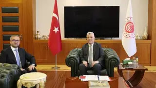 Bakan Bolat ve TCMB Başkanı Karahan bir araya geldi