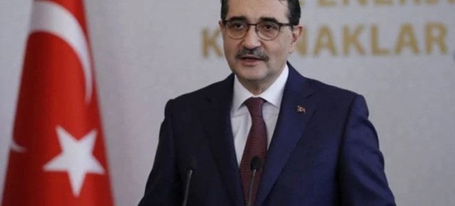 Bakan duyurdu: Karadeniz gazı iletim hattına verildi