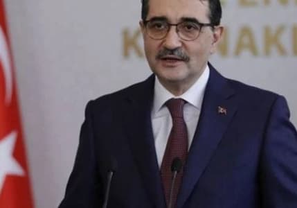 Bakan duyurdu: Karadeniz gazı iletim hattına verildi