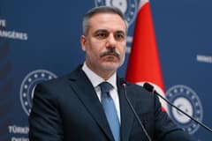 Bakan Fidan, İranlı mevkidaşı Arakçi ile görüştü