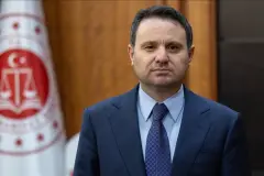 Bakan Gürlek: Dini değerler suç faaliyetlerine kalkan yapılamaz