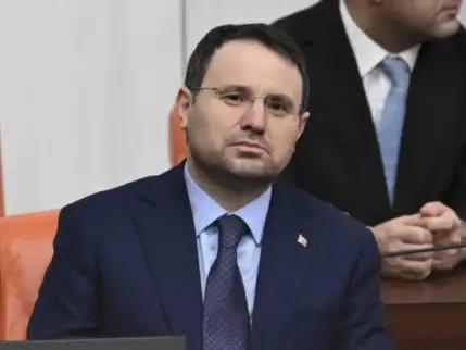Bakan Gürlek: "Tozlu raflardaki dosyalar bir bir aydınlanıyor"