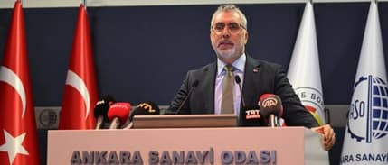 Bakan Işıkhan: Türkiye ekonomisi zorlu koşullara rağmen büyümesini yukarı taşıyor