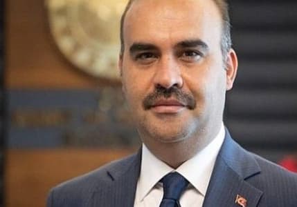 Bakan Kacır’dan otomotivde yeni yatırım sinyali