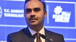 Bakan Kacır, ilk uzay yolculuğunun tarihini açıkladı