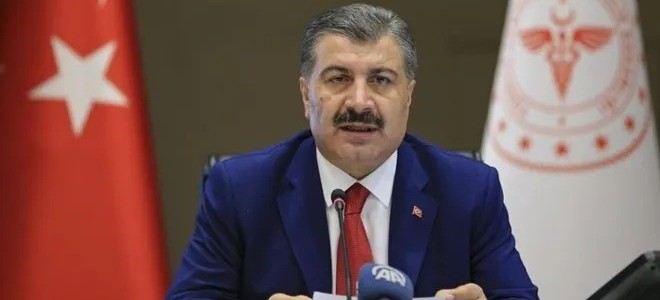 Bakan Koca’dan sağlık çalışanlarının taban ve nöbet ücretlerine ilişkin açıklama