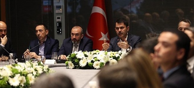 Bakan Kurum: Mayıs sonuna kadar 319 bin deprem konutu yapmayı planlıyoruz (Videolu)