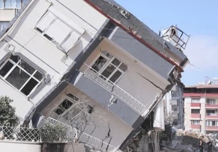 Bakan Kurum: Yıkık, acil yıkılacak ve ağır hasarlı bina sayısı 84 bin 726