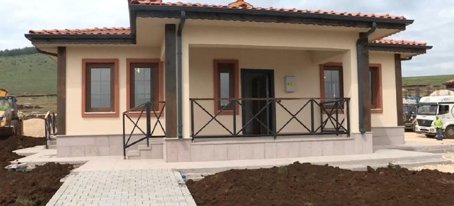 Bakan Özhaseki'den deprem konutlarının teslimine ilişkin açıklama