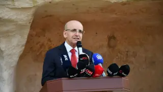 Bakan Şimşek: Borçlulukta gelişen ülkelere göre iyi durumdayız